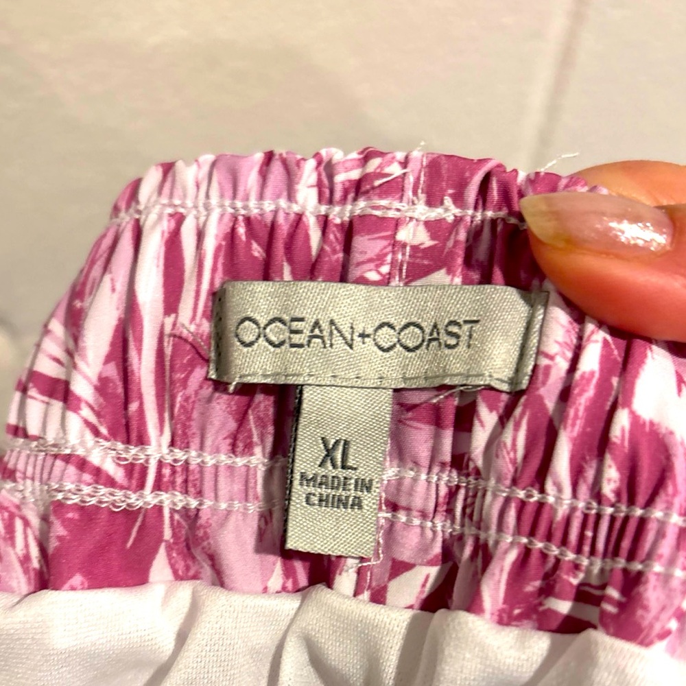 Ocean & Coast men’s purple swim trunks boast shorts drawstring waist - Picture 9 of 10